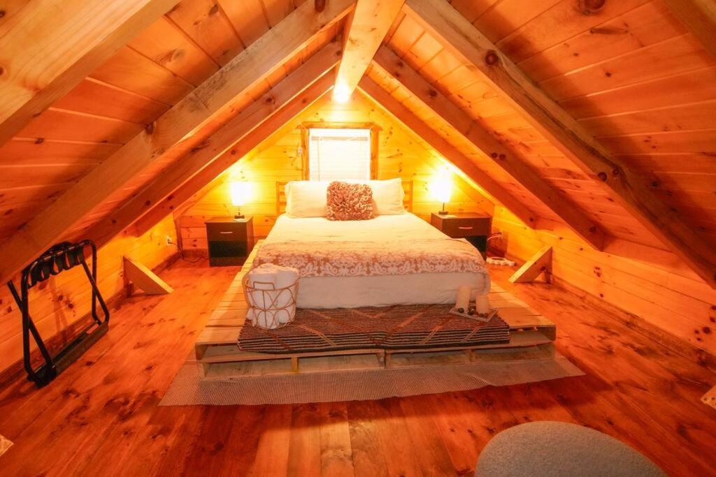 Charming Lakeview Cabin Near Geneva-On-The-Lake! Ashtabula Exterior foto